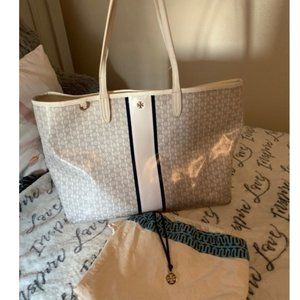 Tory Burch Gemini Chain Print Tote bag